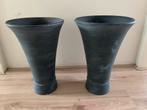 Twee grijze bloempotten, Tuin en Terras, Bloempotten, Ophalen, Gebruikt, 40 cm of meer, Rond