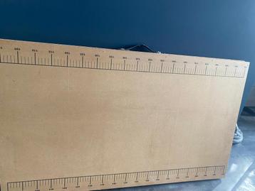 Behangtafel beschikbaar voor biedingen