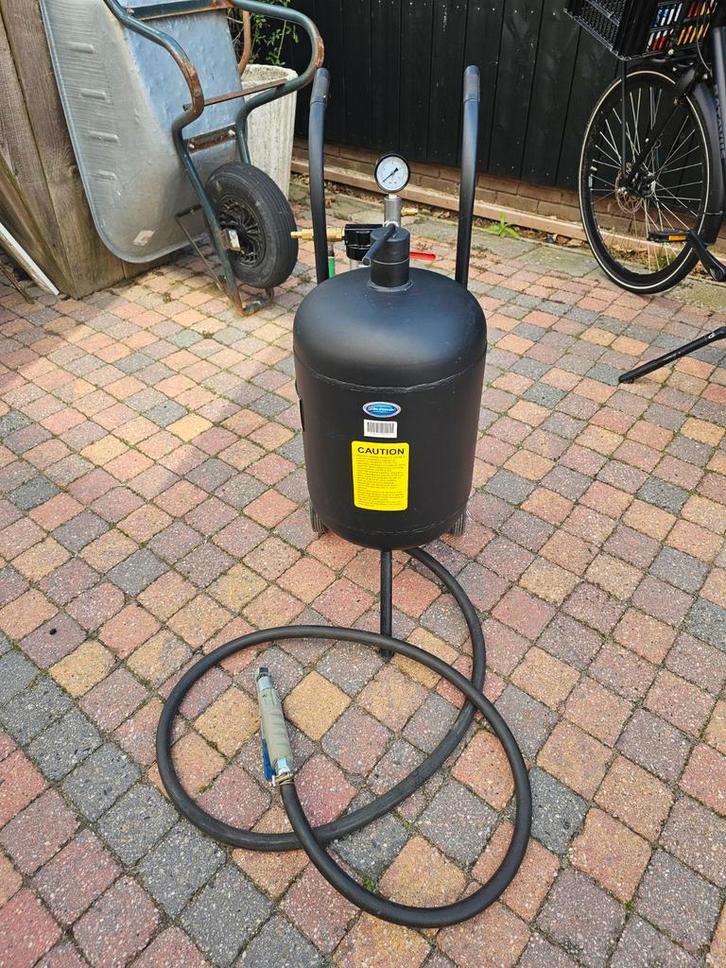 Zandstraalketel 45L - Perfect voor uw projecten!, Doe-het-zelf en Verbouw, Gereedschap | Overige machines, Ophalen