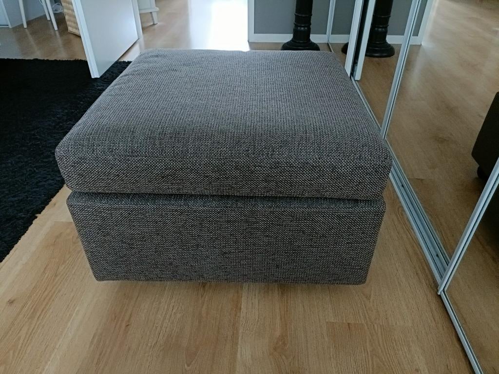 Grijze hocker 60x60x35 cm op wieltjes, Ophalen, Gebruikt, 50 tot 75 cm, Vierkant
