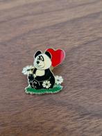 653 Pin Vintage Panda Pin met Hart, Verzamelen, Speldjes, Pins en Buttons, Ophalen of Verzenden, Gebruikt