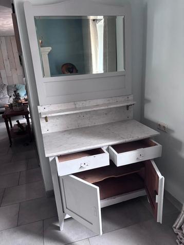 Vintage was/kap commode beschikbaar voor biedingen