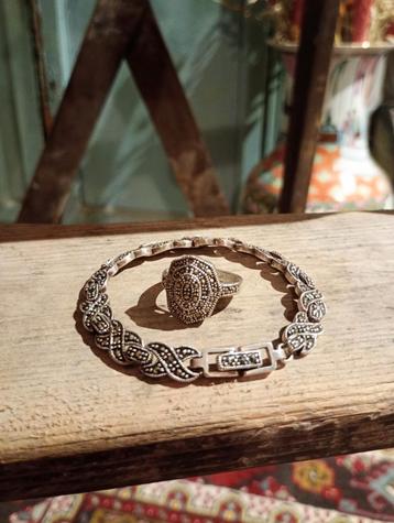 Prachtige set 925 zilver armband en ring vol markasiet !!! beschikbaar voor biedingen