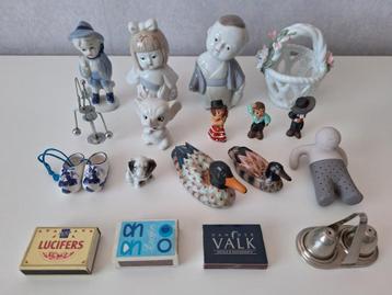 Vintage letterbak beeldjes en figuurtjes (zie foto's) beschikbaar voor biedingen
