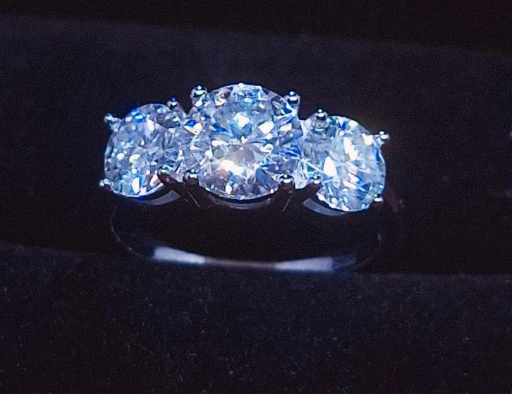 🥰🥰🥰 🥂🍾Mooiste kwaliteit/prijs S925 ring 4kt Moissanite, Sieraden, Tassen en Uiterlijk, Ringen, Nieuw, Dame of Heer, 17 tot 18