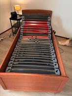 Seniorenbed met hoog laag lift en papegaai, Huis en Inrichting, Ophalen, 90 cm, Eenpersoons, Bruin