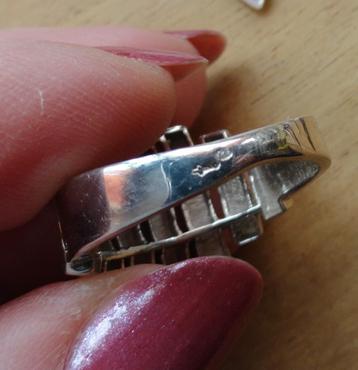 Vintage zilveren ring geborsteld halfrond kop ca 17 mm