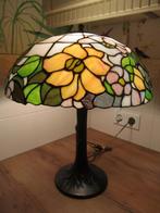 Tiffany tafellamp groot en mooi, Ophalen, Zo goed als nieuw, Tiffany, 50 tot 75 cm