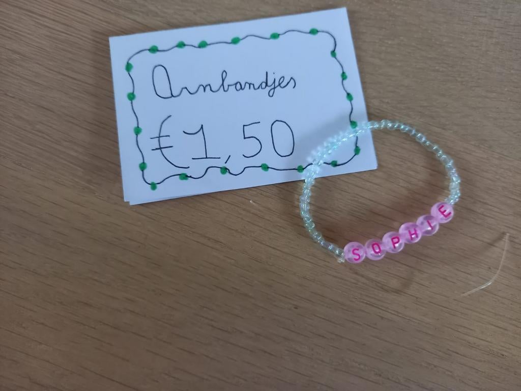 Zelf gemaakt armbandje met de naam sophie, Kunststof of Plastic, Nieuw, Ophalen of Verzenden, Roze