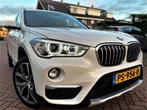 BMW X1 xDrive20i ORANGE EDITION NL PANO/Camera/Headup/Keyles, Auto's, BMW, Origineel Nederlands, Te koop, 5 stoelen, 1515 kg