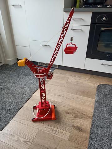 Antieke Joustra Bouwkraan met Doos beschikbaar voor biedingen