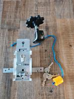 Te koop: Sluitwerk Hörmann kantel garagedeur, Ophalen of Verzenden, Zo goed als nieuw, Overige materialen, Slot