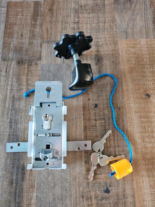 Te koop: Sluitwerk Hörmann kantel garagedeur, Doe-het-zelf en Verbouw, Hang- en Sluitwerk, Zo goed als nieuw, Slot, Overige materialen