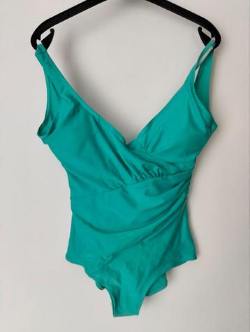 Nieuw corrigerend badpak mt 40/42 cup C beschikbaar voor biedingen