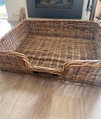 Grote rotan hondenmand happy house, Dieren en Toebehoren, Ophalen, Zo goed als nieuw, Riet