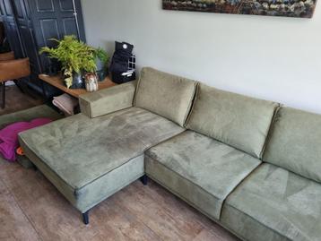 lounge bank groen beschikbaar voor biedingen
