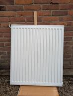 Tweetal radiatoren, Ophalen of Verzenden, Zo goed als nieuw, Radiator, 30 tot 80 cm