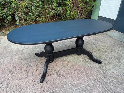 Massieve grenen eettafel- matzwart, stijlvol en robuust, Huis en Inrichting, Tafels | Eettafels, Zo goed als nieuw, 50 tot 100 cm