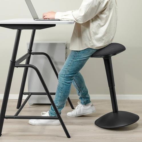 GLADHÖJDEN (ikea) - Zit / Sta Bureau ~ Werktafel, Huis en Inrichting, Bureaus, Zo goed als nieuw, Stabureau, In hoogte verstelbaar