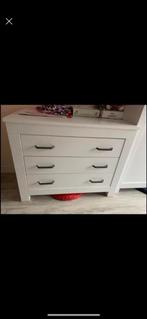 Commode en ledikant, Ophalen, Zo goed als nieuw, Jongetje of Meisje