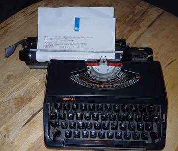  Retro Vintage Brother Deluxe 220 Typemachine  beschikbaar voor biedingen