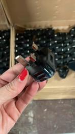 Output 5V 1A GB power adapter 95 stuk, Ophalen of Verzenden, Zo goed als nieuw