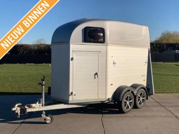 Humbaur Equitos Alu Plus 2paardentrailer zadelkamer TOPSTAAT beschikbaar voor biedingen