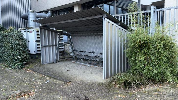 Fietsenhok overkapping fietsenstalling schuilstal evt 2 stuk, Tuin en Terras, Tuinhuizen, Zo goed als nieuw, Ophalen of Verzenden