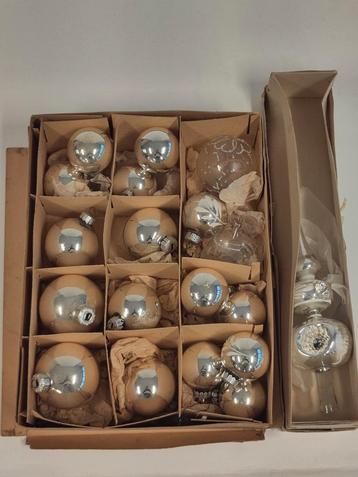 Vintage kerstballen en piek kerstversiering kerstboom ballen beschikbaar voor biedingen