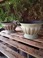 2 Lichtmetalen Bloempotten, Gebruikt, Rond, Tuin, Minder dan 40 cm