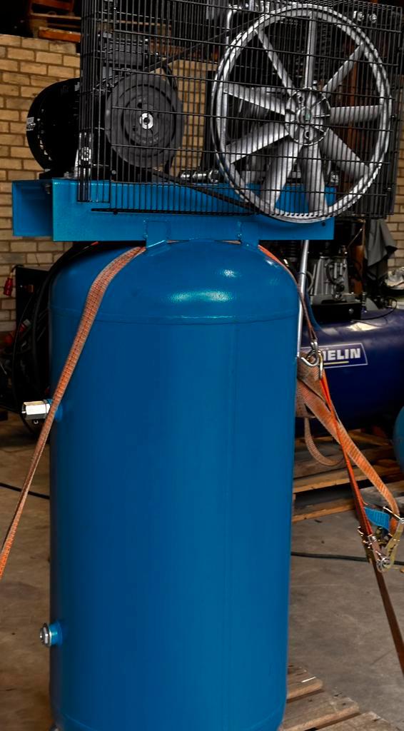 Abac compressor 4 pk met garantie, Doe-het-zelf en Verbouw, Compressors, Zo goed als nieuw, 100 liter of meer, Ophalen of Verzenden