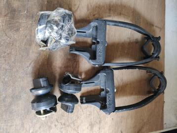 2 set bobike achterzitjes bevestigingen beschikbaar voor biedingen