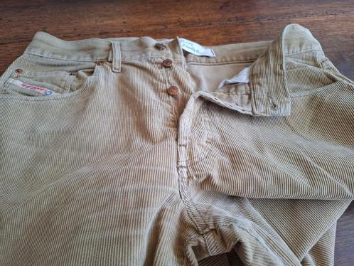 Diesel Industry Diesel corduroy broek model Cheyenne maat 36, Kleding | Heren, Spijkerbroeken en Jeans, Zo goed als nieuw, W36 - W38 (confectie 52/54)