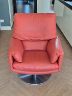 Leolux fauteuil met bijpassende poef., Huis en Inrichting, Fauteuils, Ophalen of Verzenden, Zo goed als nieuw, 75 tot 100 cm, 50 tot 75 cm