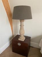 Schemerlamp met houten voet, Huis en Inrichting, Lampen | Tafellampen, Ophalen, Hout, 75 cm of meer, Landelijk