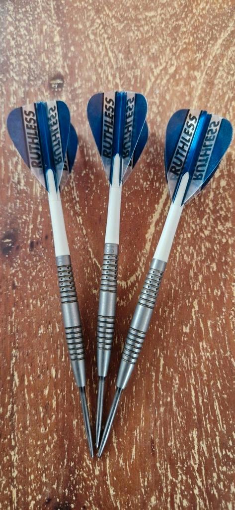 Target stormpoint 23gr, Sport en Fitness, Darts, Zo goed als nieuw, Pijlen, Ophalen of Verzenden