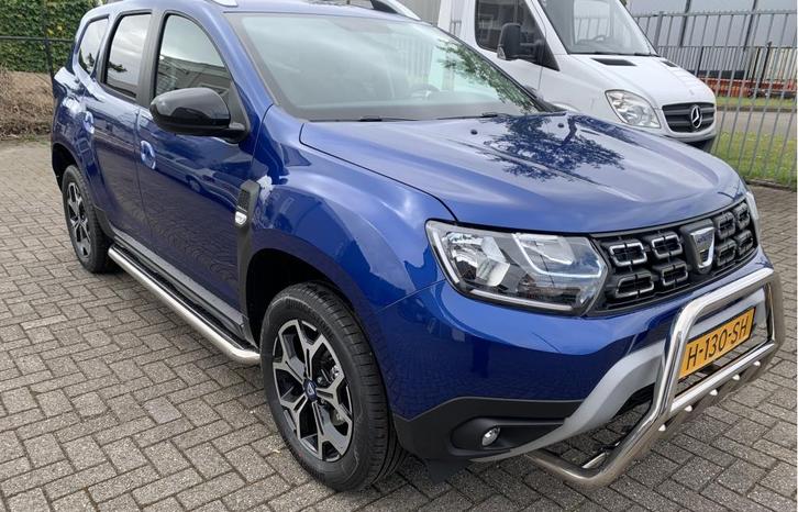 Dacia Duster H79 Sidebars met rvs trede, Auto diversen, Tuning en Styling
