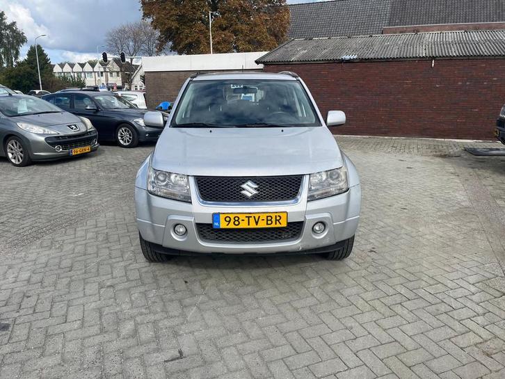 Suzuki Grand Vitara 2.0-16V Exclusive airco trekhaak lm velg, Auto's, Suzuki, Bedrijf, Te koop, Grand Vitara, 4x4, ABS, Airbags