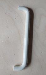Te koop: 15 metalen handgrepen (wit gespoten), Ophalen, Gebruikt, 100 tot 250 mm, Overige typen