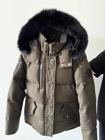 Moose Knuckles Q3 Parka, Amy Green, Maat M beschikbaar voor biedingen