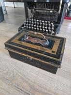 Grote Engelse antieke kluis met geldbak ca 1860 - 1880 €49, Ophalen of Verzenden, Gebruikt, Metaal of Blik, Overige thema's