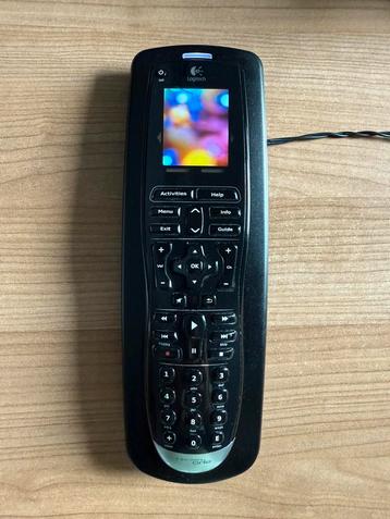 Logitech Harmony One afstandsbediening beschikbaar voor biedingen