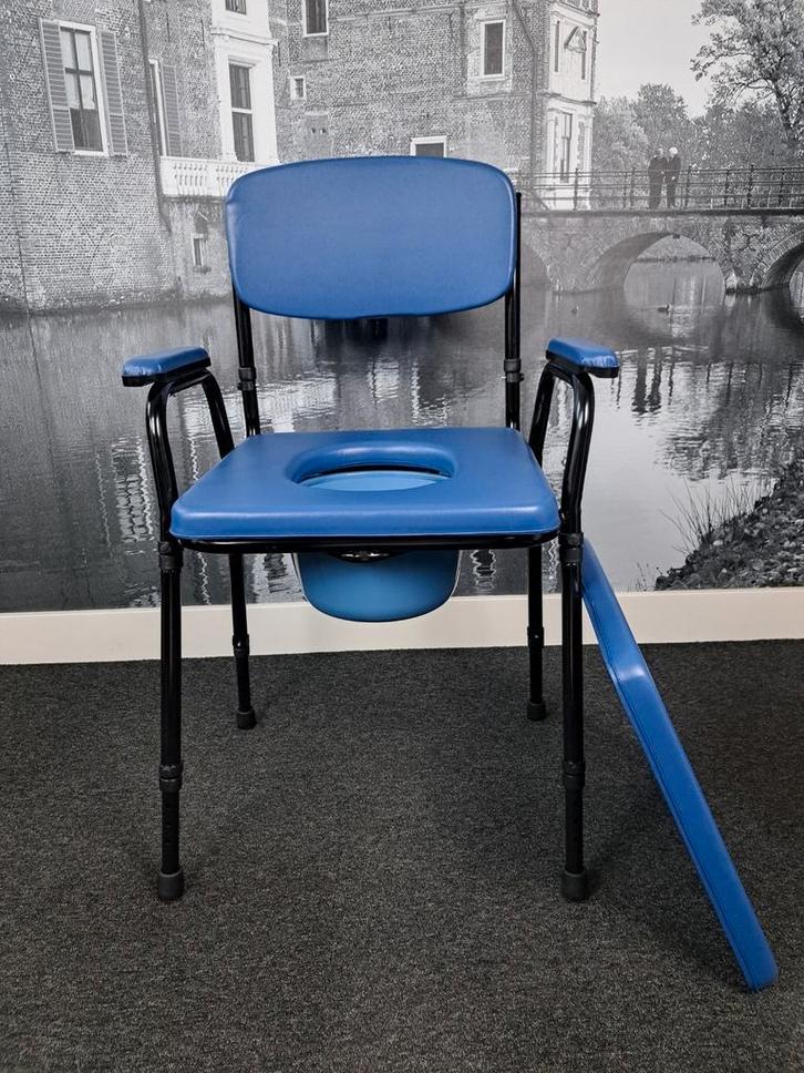 Toiletstoel /Po-stoel -  Blauw - Verstelbaar - Nieuw!, Diversen, Verpleegmiddelen, Zo goed als nieuw, Ophalen