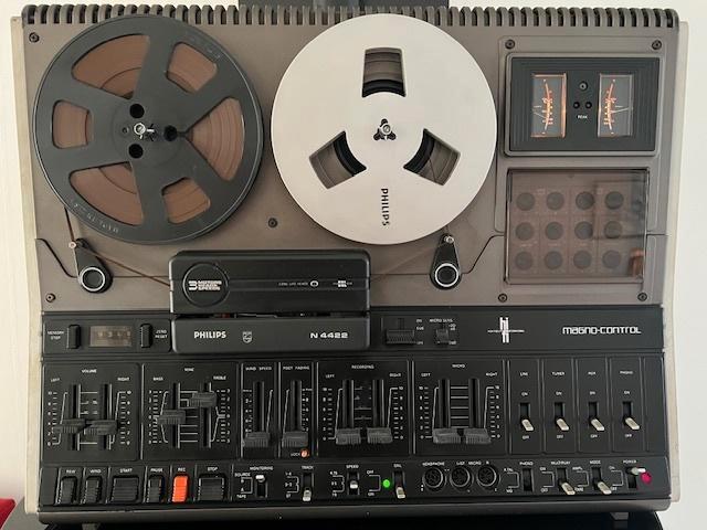 PHILIPS N 4422 - Stereo bandrecorder, Audio, Tv en Foto, Bandrecorders, Bandrecorder, Met stofkap, Met banden, Ophalen