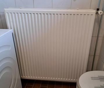 Radiator Type 22 90 x 90 beschikbaar voor biedingen