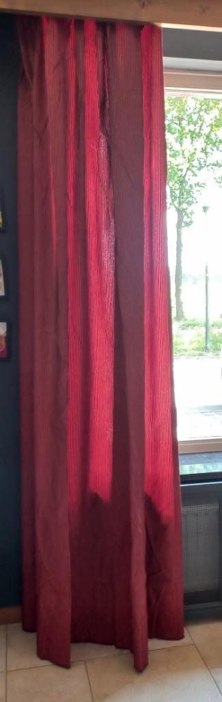 Gordijnen, Huis en Inrichting, Stoffering | Gordijnen en Lamellen, Zo goed als nieuw, 200 cm of meer, 200 cm of meer, Rood, Ophalen