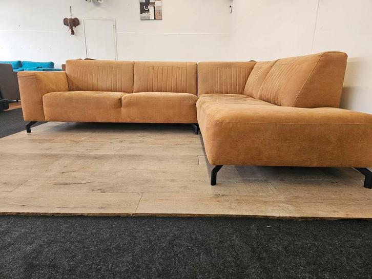 Hoekbank - Cognac, Huis en Inrichting, Banken | Voetenbanken en Poefen, Zo goed als nieuw, 125 cm of meer, 125 cm of meer, Rechthoekig