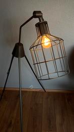 Vloerlamp - zwart - 138 cm hoog, Ophalen, Gebruikt, Metaal, 100 tot 150 cm