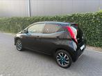 ✅ Toyota Aygo 1.0 VVT-i X-PLAY 72pk 2019 | CARPLAY | LEDER, Auto's, Toyota, Voorwielaandrijving, Zwart, Met garantie (alle), Leder en Stof