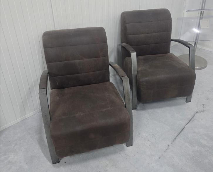 Bruine Stoelen 2 Stuks (stof) Industriele uitstraling, Huis en Inrichting, Stoelen, Zo goed als nieuw, Twee, Metaal, Stof, Bruin